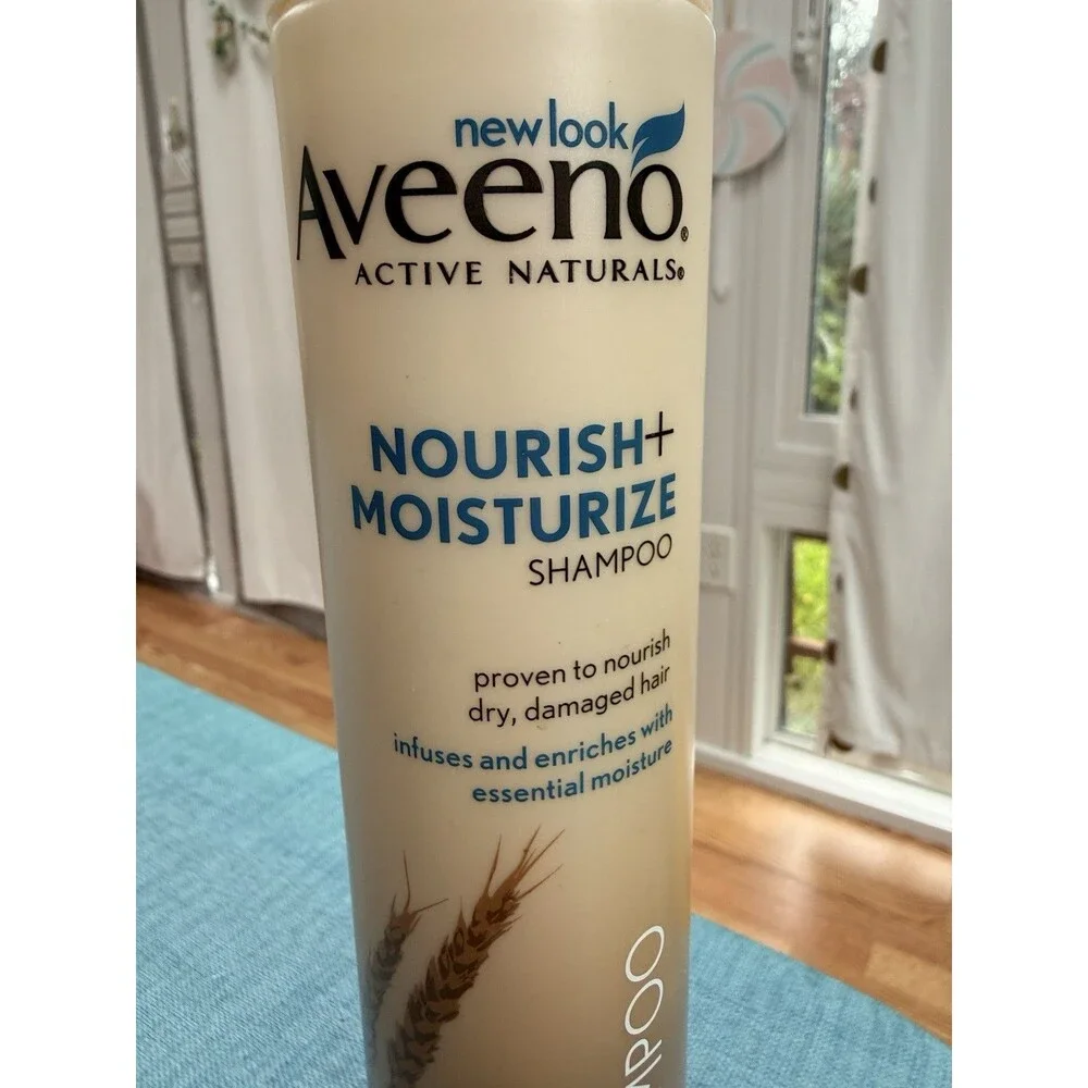 Aveeno Active Naturals Shampoo Nourish + Moisturize 10.5 OZ Wheat Oat Dry Hair